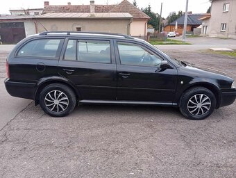 Predám Škoda Octavia tour.1.6.75.kw.r.v.2006.stk/ek Nová - 6