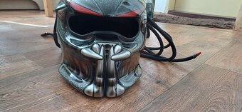 Predátor Prilba - 6