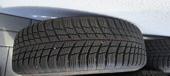 Zimne Bridgestone 185/65 R15 s plechovými diskami - 6
