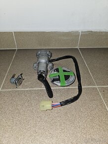 Honda Hornet 1998 neposkodene suciastky - 6