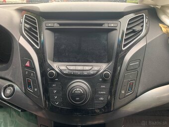 Rozpredam Hyundai i40 1.7 CRDI 2015 automat - 6