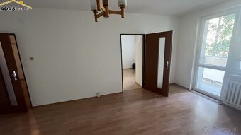 Ponúkame 3- izbový byt na sídlisku Západ. - 6