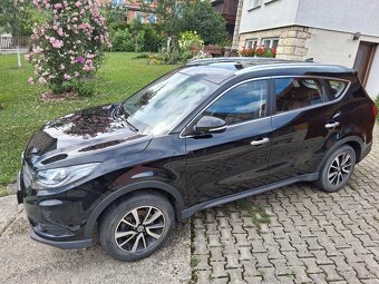 Predám luxusné 7 miestne SUV - 6