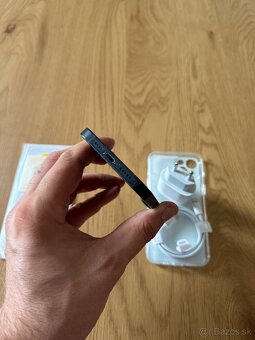 iPhone 13 128 gb Midnight v záruke + príslušenstvo - 6