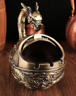 Predám praktický mosadzný popolník do exteriéru aj interiéru - 6