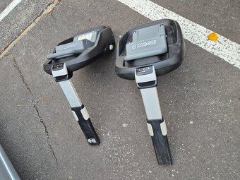 2x Autosedačka vajíčko Maxi Cosi + 2x základňa Family fix - 6