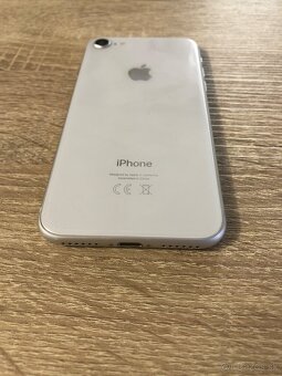 iPhone 8 / 64GB Biely / TOP stav - 6