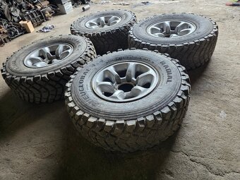 31x10,5 R15 Mitsubishi Pajero - 6