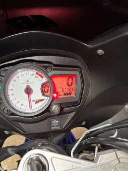 Suzuki GSX650F - 6
