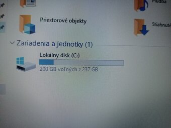 predám 12" HP elitebook 820 g3/8gb ram/ ssd/ Intel core i7 - 6
