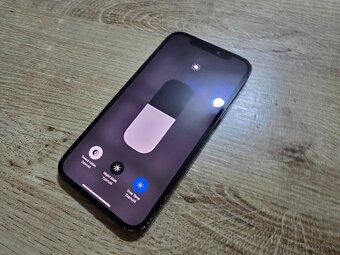 Iphone 12 128gb s novym displejom ale po vymene nejde face i - 6
