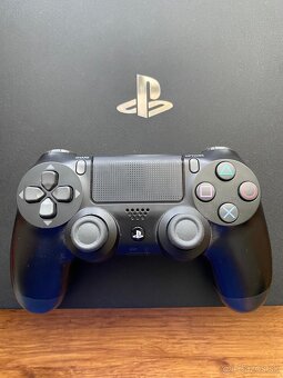 PS4 PRO - 6