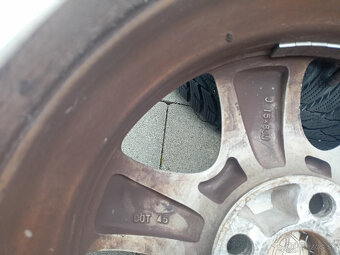 Toyota kolesá 195/60r15 - 6