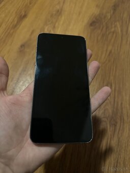 Samsung Galaxy S22 128GB Zelený - 6