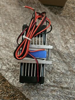 NOVÝ Termoelektrický Chladič TEC Modul 12V s Vodným Blokom - 6