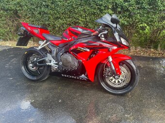 Honda Cbr 1000 rr - 6