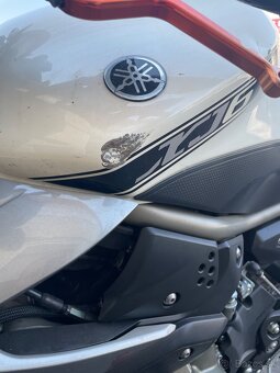 YAMAHA XJ6n - 6