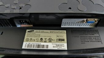 Samsung SyncMaster 2033 1600x900 - 6