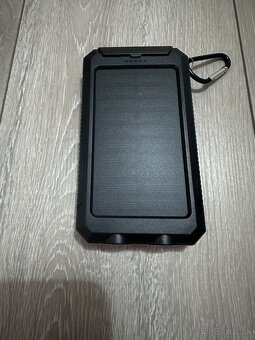 Powerbanka solárna nabíjačka predám - 6