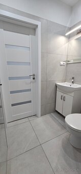 VEĽKOMETRÁŽNA GARZÓNKA, KLOKOČINA- JURKOVIČOVA UL. - 6