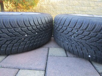 185/60R15 zimne pneu Nokian s plechovimi diskami Fabia 3 - 6