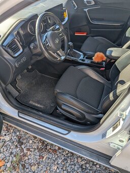 KIA XCeed 1.5 T-GDi GOLD Hatchback Manuál - 6