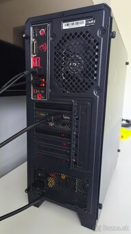 I5 7500, 16gb DDR4, rx570 8gb - 6