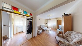 4 IZBOVÝ RODINNÝ DOM S GARÁŽOU LEN 6 km OD TERMÁLNEHO MESTA - 6