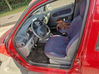 Renault Thalia 1.4 - 6