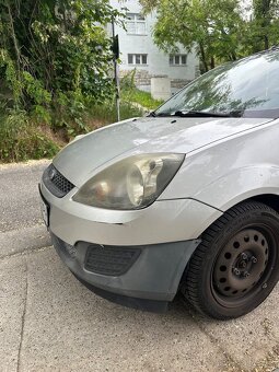 Ford Fiesta 1.25 benzín - 6