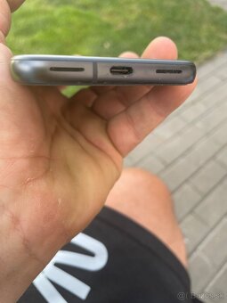 google pixel 8a - 6