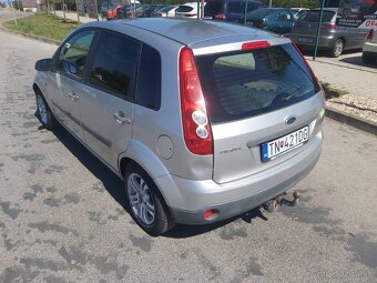 Ford Fiesta - 6