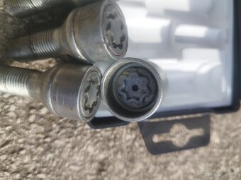 Bezpečnostné skrutky Borbet - 6