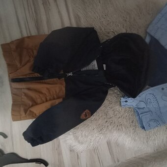 Krásne bundy veľ 74 - 6