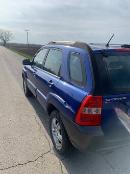 KIA Sportage 2.0crdi - 6