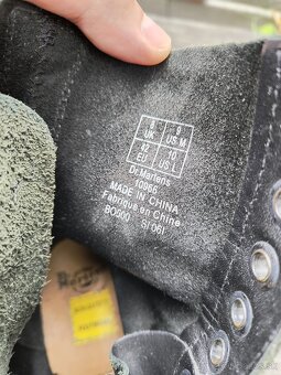 Dr. Martens - 6