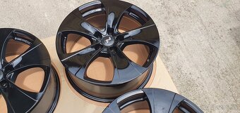 5x114,3 r18 - 6
