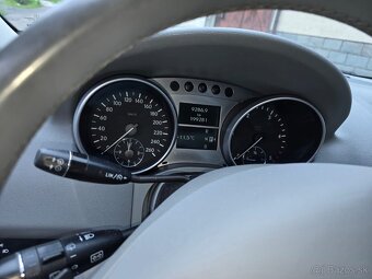Mercedes ML 350 CDI 4MATIC. Rok.2011 - 6