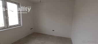 ZNÍŽENÁ CENA Na predaj novostavba RD v Nesvadoch - 6