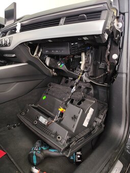 Cúvacia parkovacia kamera AUDI SEAT ŠKODA VOLKSWAGEN - 6