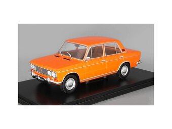VAZ 2103 /LADA 1500/ /orange/ + MOSKVIČ 408 /green/ , 1:24 - 6