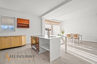 ALL INCLUSIVE | NA PREDAJ 5-IZBOVÝ RODINNÝ DOM VO VEĽKEJ PAK - 6