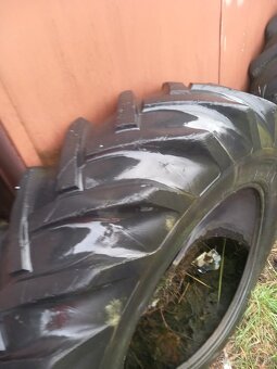 Traktor gumy 16,9/14-34 Zetor - 6