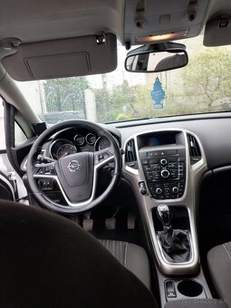 Opel Astra 1.7 CDTI 92KW 2010 - 6