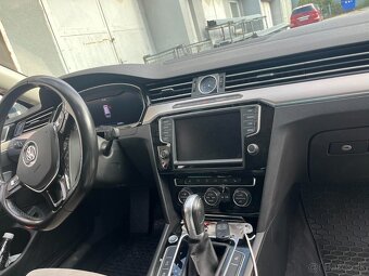 VOLKSWAGEN PASSAT 2.0 TDI - 6