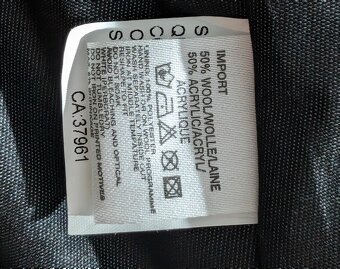 Štýlový vlnený sveter H2O - 6