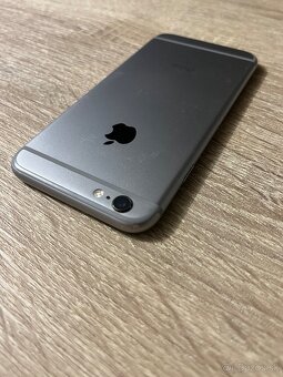 iPhone 6s / 32GB Space Gray mala puklina vedľa displeja - 6