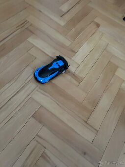 Auto na ovládanie - 6