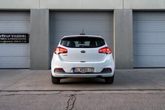 Kia Ceed 1.4i M6, SR - TOP stav - 6