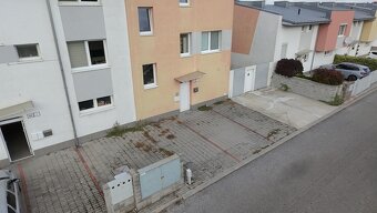 4 izbový byt na predaj – 10 minút od centra Bratislavy - 6